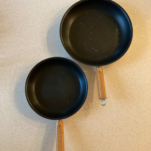 Wearever Aluminum Frying Pans set of 2 Vintage - Picture 9 of 11